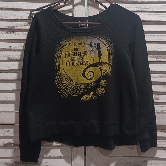 Disney Tops - 🎄☠️ Disney Women's Nightmare Before Christmas Sweatshirt Size Small